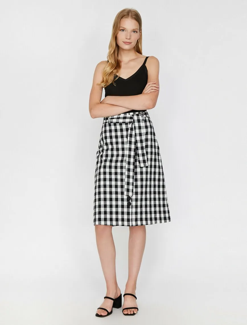 11847 Black Check Midi Skirt