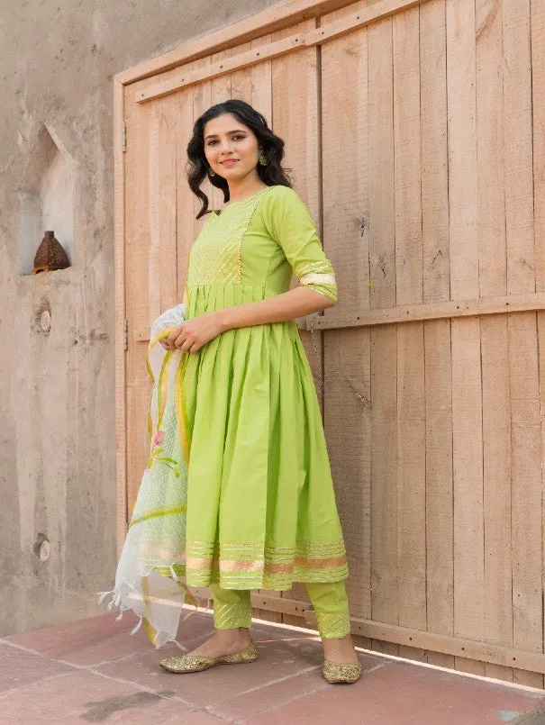 Crisp Green Solid Gathered Waist Cotton Kurta Set (Set of 3)