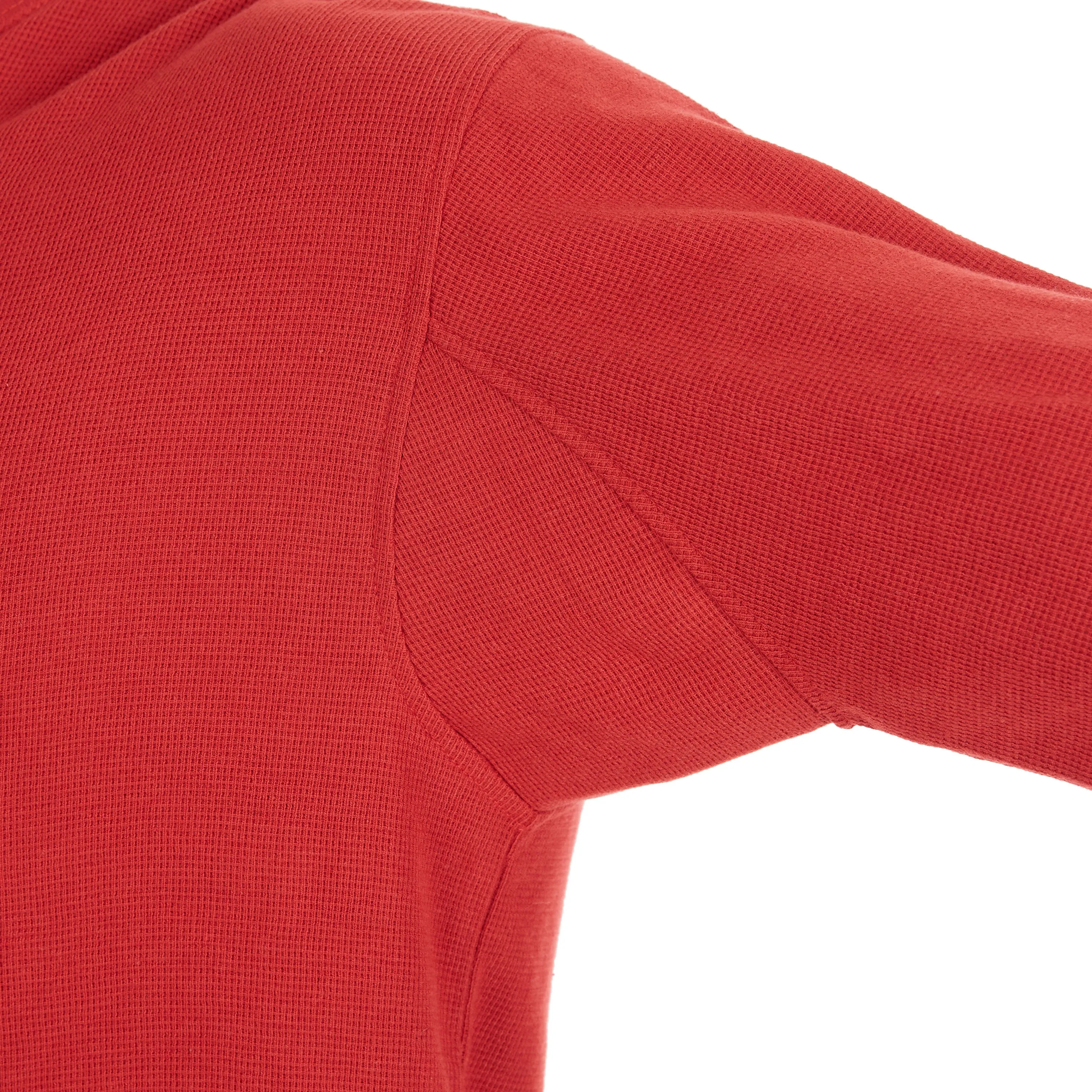 EXTENDED TAIL MINI-THERMAL KNIT HENLEY PULLOVER WITH GUSSET