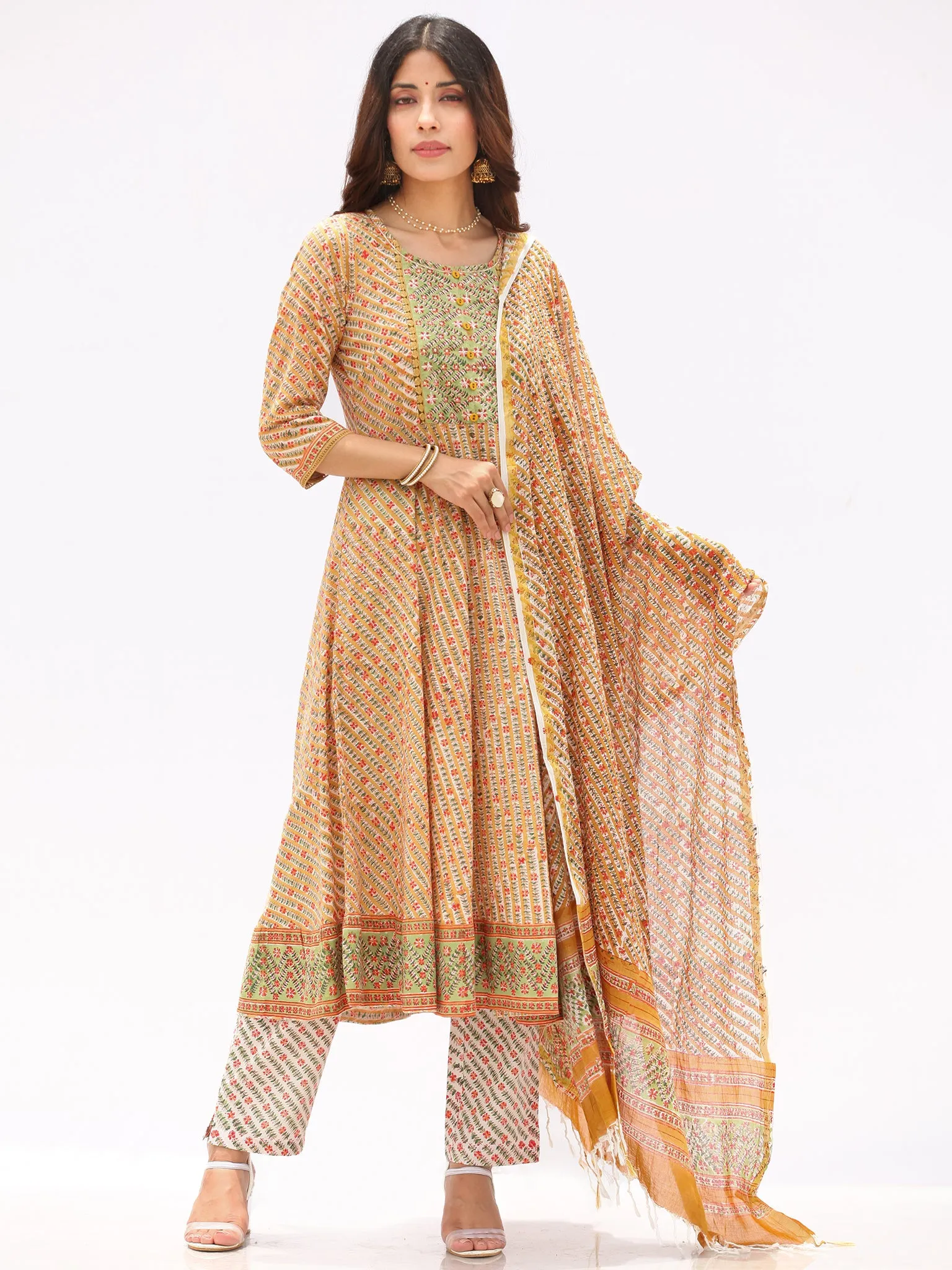 Fiza Sukoon Set Of Flared Kurta Pants Dupatta