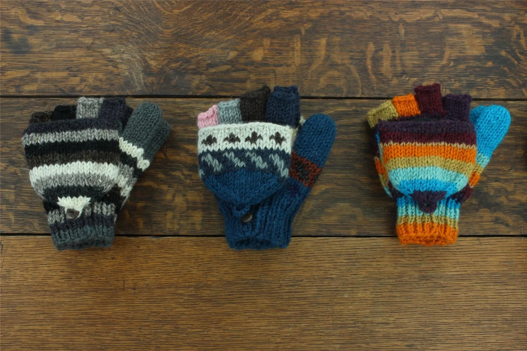 Hand Knitted Wool Shooter Gloves - Stripe Retro A