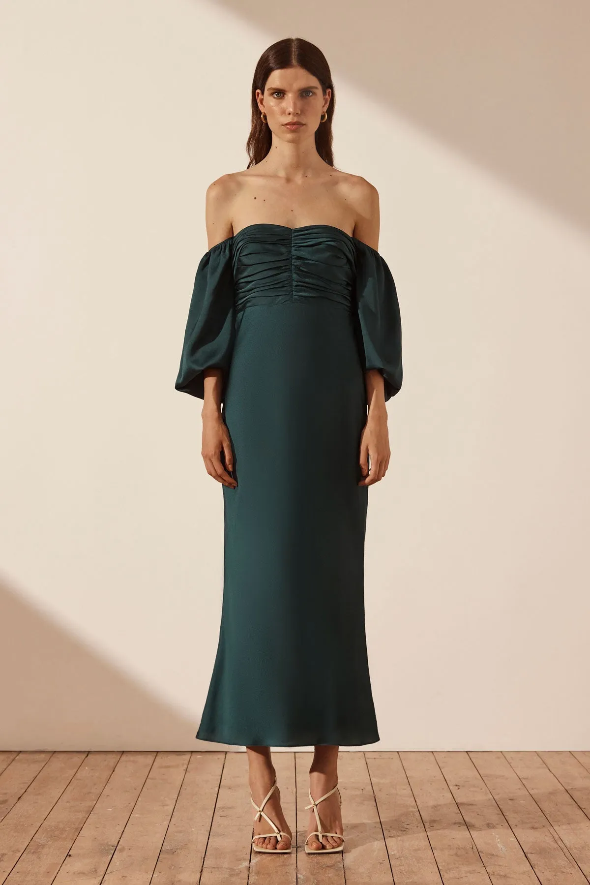 LUXE RUCHED BODICE LONG SLEEVE MIDI DRESS - EMERALD