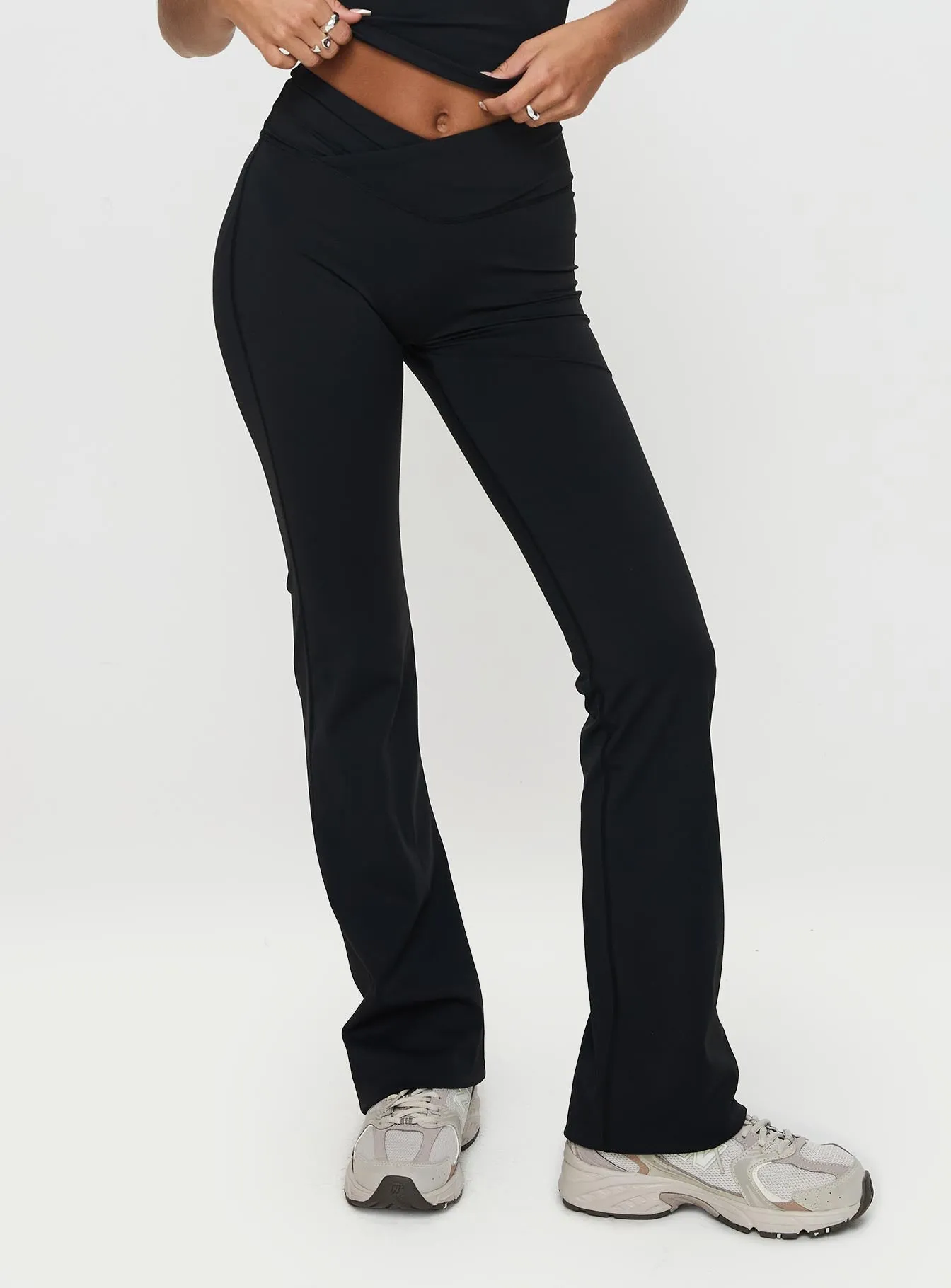 Sunday Session Active Flare Leg Pant Black