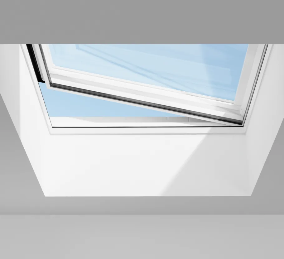 VELUX CVU 100100 0325Q Triple Glazed INTEGRA® SOLAR Powered Flat Roof Window Base (100 x 100 cm)